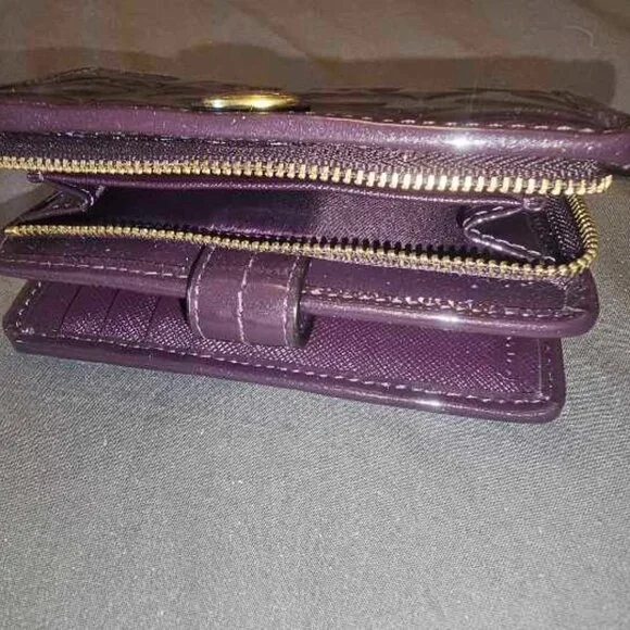 Coach Wallet - Picture 4 of 5